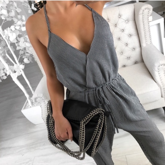 Aliysha Jumpsuit size medium - Picture 3 of 7